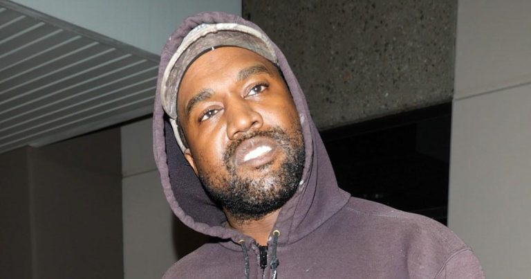 Kanye West Fans Are Freaking Out Thinking He Pulled Out