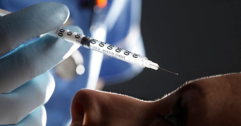 Emergency warning as many people develop wickedness after Botox injections | News UK Emergency warning as many people develop wickedness after botox injections
