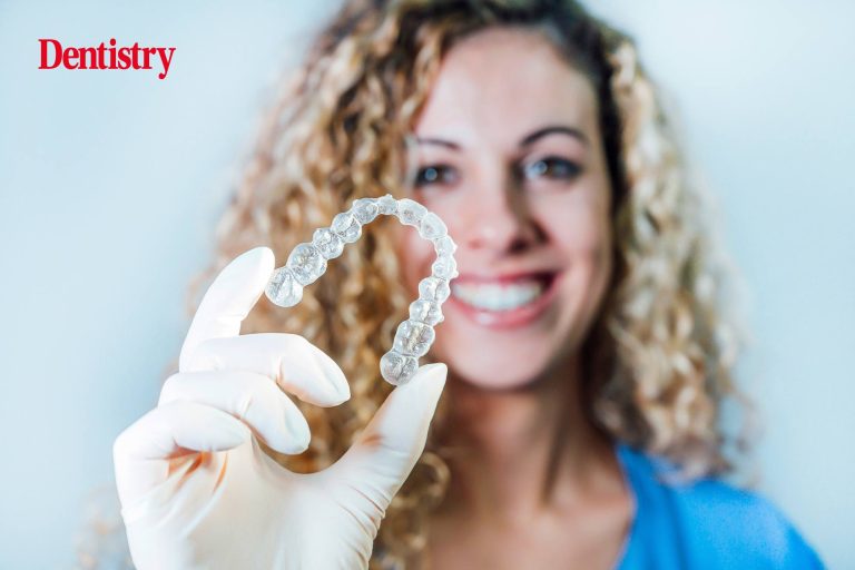 How much do orthodontic therapists earn?