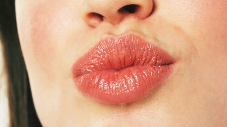 'pout pout' is back and this time comes for
