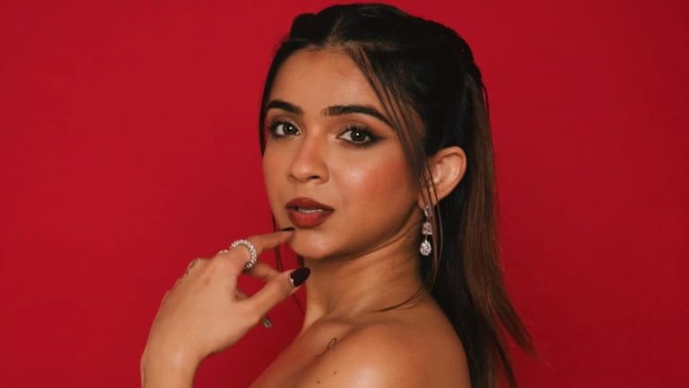 Apoorva mukhija reveals that it has passed rs 3 lakh