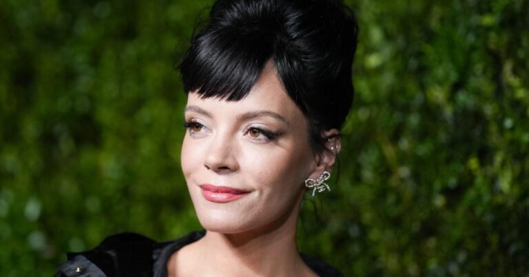Lily allen finds 'huge lump' in breast after breast augmentation