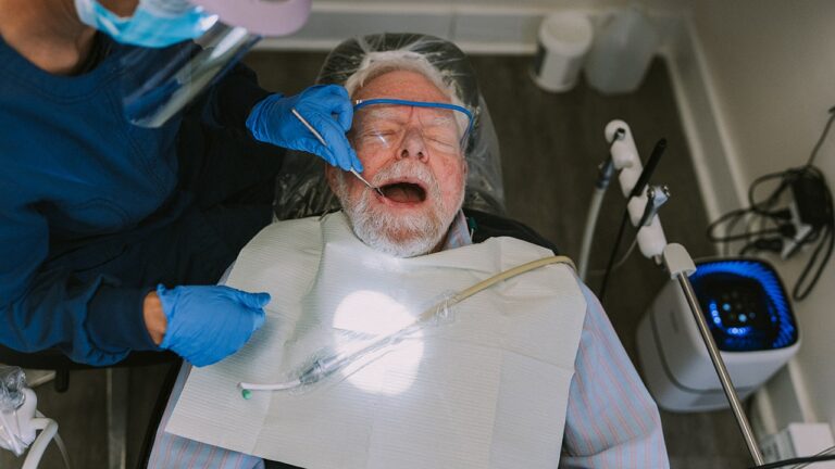 Deep dental cleaning can reduce the risk of heart disease