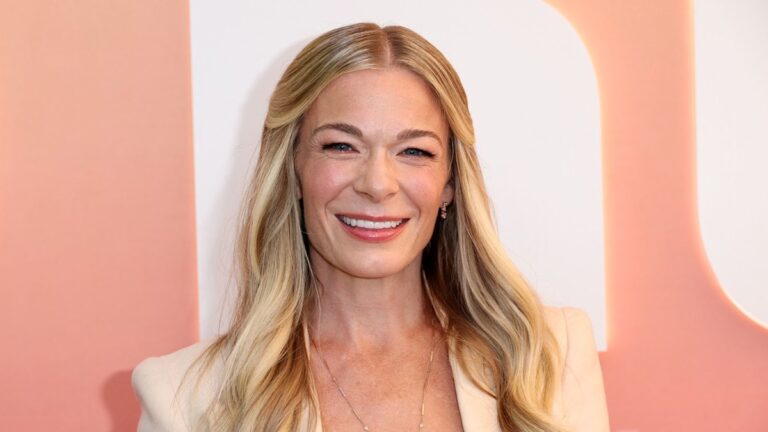 LeAnn Rimes Breaks Silence On Breast Augmentation Speculation For