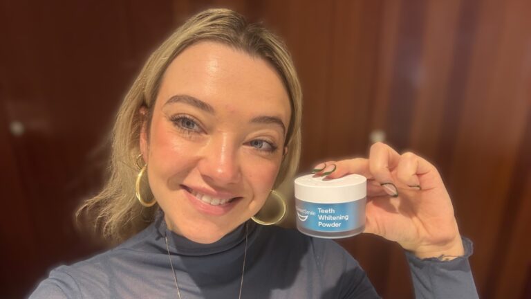 I reviewed Amazon's best selling teeth whitening powder – it worked